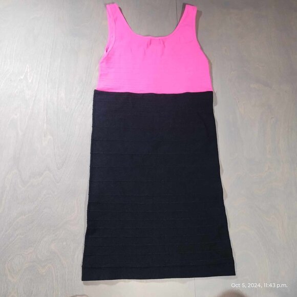 Wet Seal Iconic Body Con dress Y2K Medium/Large, stretchy black and pink halter - Picture 9 of 10